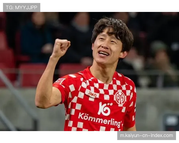 李在城美因茨中场攻防贡献 经验与跑动能力提供平衡