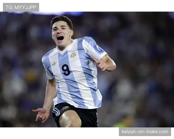 阿尔瓦雷斯跑动数据出色 曼城前锋逼抢能力符合阿根廷战术需求