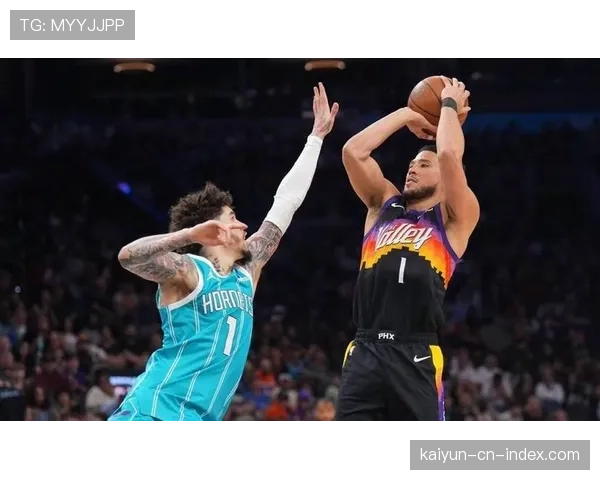 布克确定从髋部伤势复出 太阳进攻火力将获提升